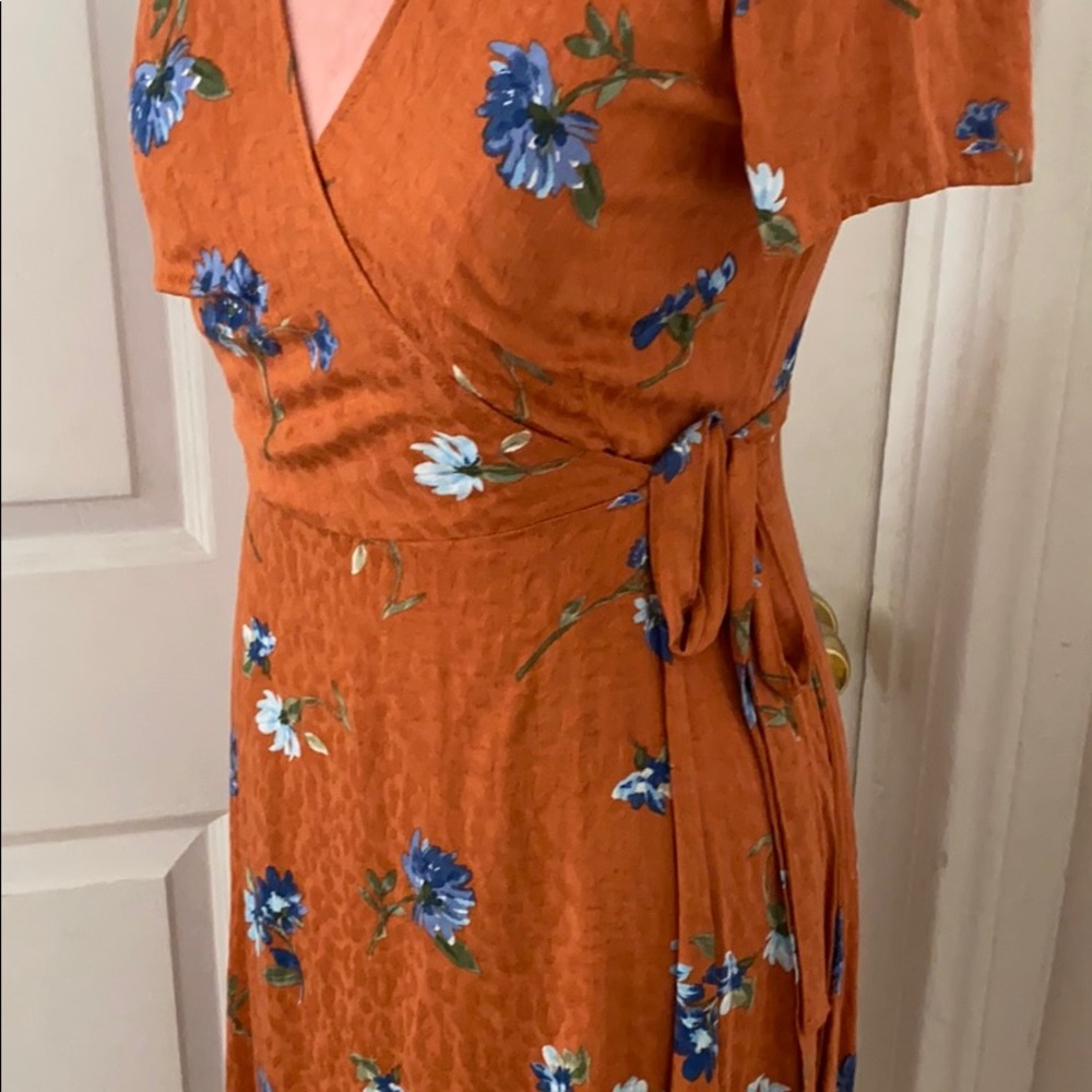 New Gorgeous Burnt Orange Floral Wrap Dress S - Picture 3 of 6